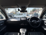 インパネ周りのお写真です。 視界が広く運転もしやすくなっております♪