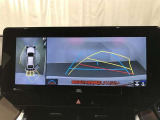 【パノラミックビューモニター】専用のカメラにより、上から見下ろしたような視点で360度クルマの周囲を確認することができます☆死角部分も確認しやすく、狭い場所での切り返しや駐車もスムーズに行えます。