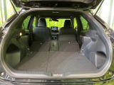普段のお買い物や通勤、送迎等に十分な荷室スペースを確保しております。セカンドシートを倒すと、大きな荷物の積載も可能です♪