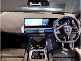 アウトバーンでの走行を見据えたBMWのブレーキシステムはもしもの時にもいち早くマシンを停止してくれます。