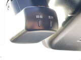 ドライブレコーダー装備です!もしもの時やあおり運転など、映像記録は証拠になるのであると安心ですね!