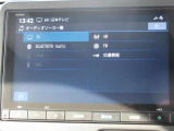 純正8インチナビ CD、DVDは視聴できません