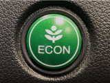 ★ECONスイッチ★ エコドライブを加速しよう!スイッチをONにすると、運転の仕方によるロスを抑え込み燃費をよくするようクルマが頑張ります(*^ー^*)燃費向上にチャレンジ♪