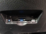 ETC車載器付きです。高速道路の料金所もスムーズに通過できます。