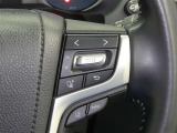 【ステアリングスイッチ付き】マルチインフォメーションディスプレイの操作ができます。安全運転にも寄与した便利な装備です。