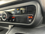 冷えが気になる方にもうれしい、運転席&助手席シートヒーター。