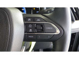 レーダークルーズコントロール(全車速追従機能付)付きです。車速に応じて追従支援してくれるので、ロングドライブも快適です