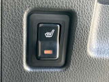 運転席にはシートヒーターがついております。
