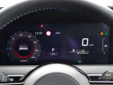 【メーターパネル】素早く車の情報が読み取れる、視認性に優れたシンプルなデザインのメーターパネルです。
