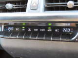 オートエアコンで車内はいつでも快適です♪