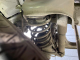 お車を安心してお乗りいただく為には、足回りの定期点検が欠かせません。サービスサポート(有償保証)では無料点検もご提供しており、安心のカーライフをお過ごしいただけるサポート体制が整っています。