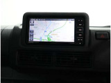 ストラーダ製7インチナビ装備!地図描写は文字も道もクリアで見やすく、滑らかに表示します。これさえあればもう道に迷わないですみますね♪フルセグで地上波デジタル放送TVもバッチリ綺麗に見れちゃいます♪