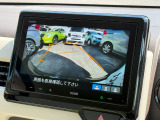 バックカメラのお写真です。駐車が苦手な方でも楽に駐車が行えますね♪