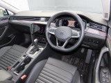 NAVI画面は少し運転席側に向いてます