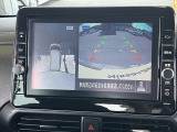 アラウンドビューモニターです!上空から貴方のお車をモニタニングしている様に車両の周りの安全確認が出来ます!