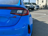 当店の車両は大量仕入れ、大量販売を行っておりますので、お客様にお安くご提供させていただいております。