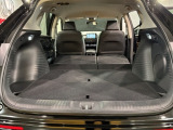 リアシートを倒すと、ラゲッジスペースを広くお使いいただけます!
