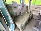 後部座席も気になるようなキズ・汚れやへたり等、大きなダメージはなく、良好な状態です。