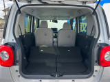 普段のお買い物や通勤、送迎等に十分な荷室スペースを確保しております。セカンドシートを倒すと、大きな荷物の積載も可能です♪