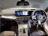 ☆センターパネルを運転席側に僅かに傾けたBMW独特のインパネ☆【駆け抜ける歓び】はここからもスタートしております☆
