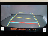 バックガイドモニターで、後方を確認しながら安心して駐車することができます。運転初心者も熟練者も必須の機能ですよ!