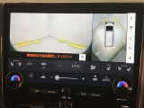 安全機能のバックモニター&全周囲モニターも装備です。