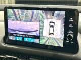 【マルチビューカメラシステム】専用のカメラにより、上から見下ろしたような視点で360度クルマの周囲を確認することができます☆死角部分も確認しやすく、狭い場所での切り返しや駐車もスムーズに行えます。