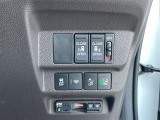 【 両側パワースライドドア 】運転席から後席スライドドアを開け閉めできます!//