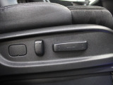 高級車の代名詞!電動シートが装備されています!