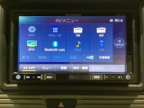 ナビゲーションは、フルセグTV対応のメモリーナビ(社外品)を搭載しています。ナビに曲を記憶させるミュージックサーバー使用時は、別途SDカードが必要になります。
