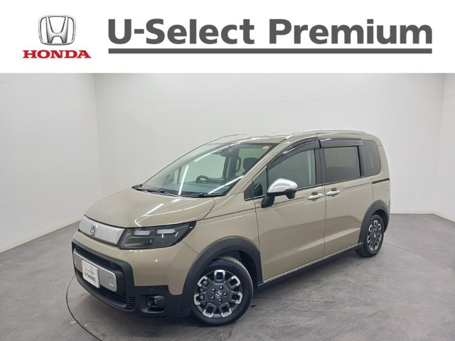 フリード 1.5 e:HEV クロスター 