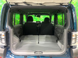 普段のお買い物や通勤、送迎等に十分な荷室スペースを確保しております。セカンドシートを倒すと、大きな荷物の積載も可能です♪
