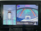 アラウンドビュ-モニタ-で上空から見下ろしているかのような映像でスム-ズな駐車をサポ-ト♪