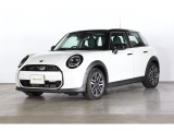 MINI NEXT勝どきでは常時約10台を屋内展示場にて展示中。天候に左右されることなくゆっくりとご覧頂けます。その他ストックヤードにも在庫がございます。ご来店の際は在庫確認の上ご来店下さいませ。