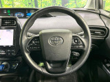 【純正革巻きステアリング】上質な革を使用することで、手にしっかり馴染みとても運転しやすいハンドルです♪