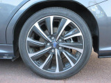 左後 オシャレは足元からが基本!アルミホイールが決まってます!「*ホイールロックナットは展示用です」
