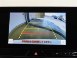 バックガイドモニターで、後方を確認しながら安心して駐車することができます。運転初心者も熟練者も必須の機能ですよ!