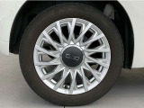 ■純正15inアルミホイール/輸入車専門・国産車専門・バイク専門メカニックも在中しておりますので、整備だけでも依頼したいというお客様へのニーズもお答えいたします!