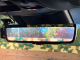 【デジタルインナーミラー】後席の大きな荷物や同乗者で後方が確認しづらい時でも安心!カメラが撮影した車両後方の映像をルームミラー内に表示。クリアな視界で状況の確認が可能です!