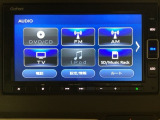 ナビゲーションはフルセグTV、インターナビ対応のGathers純正メモリーナビを搭載しています。Bluetoothオーディオ機能がありますので、スマートフォンなどの音楽も再生できます。