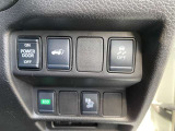 バックドアの開閉を運転席からボタン1つで操作が可能です。