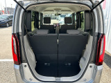 ラゲッジスペースです。荷物を積むスペースが十分に確保されております!
