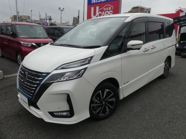 セレナ 1.2 e-POWER ハイウェイスターV 