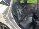 後部座席も気になるようなキズ・汚れやへたり等、大きなダメージはなく、良好な状態です。