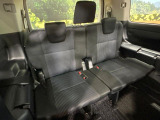 3列目シートはもちろん状態良好☆大人でもゆったりと座って頂けますので、大人数でのお出かけもラクラクです♪ご家族で、気の知れた仲間で、ドライブに行くのが楽しみですね♪
