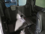 三列目シートを搭載。大人数でお出かけする時に助かりますね!
