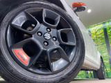 【純正16インチアルミホイール】外観にマッチした純正アルミホイールを装着しております。各種社外アルミホイールや、スタッドレスタイヤも取扱いしております。是非ご相談ください♪