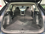 リアシートを倒すと、ラゲッジスペースを広くお使いいただけます!