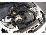 現行モデルからV8は廃止され、2.0Lの直列4気筒ターボ+モーターで合計680psを発揮します。AMGならではのパワフルな走りを是非ご体感下さいませ。