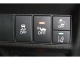 ホンダセンシング装備!衝突軽減ブレーキや誤発進抑制装置装備!この他にも先進の安全機能を多く搭載しております!安全に安心にお乗り頂き快適なカーライフをお楽しみ下さい!